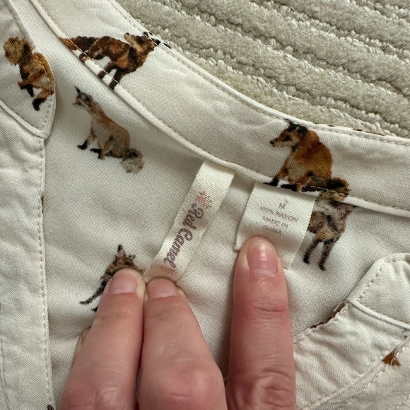 Red Camel Cream Fox Animal Print Blouse medium - Picture 4 of 6